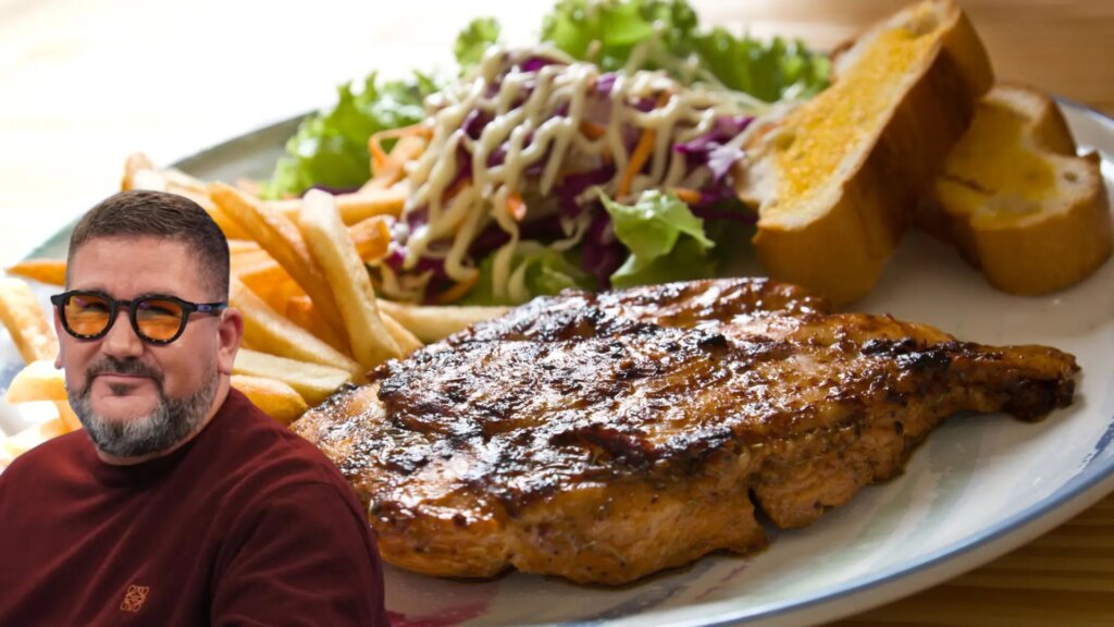 Dani García, chef Michelin: "Esta presa de cerdo ibérico con patatas fritas en manteca es un plato tradicional andaluz que es puro sabor"