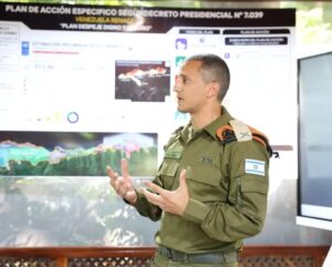 Delcy Rodríguez evaluó junto a equipo israelí plan de remoción de escombros en La Guaira