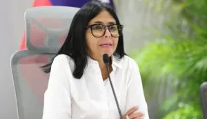 Delcy Rodríguez hace un llamado a gobiernos del mundo para que desbloqueen los recursos de Venezuela y levanten las sanciones