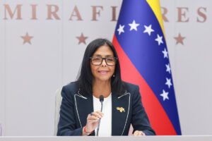 Delcy Rodríguez pide a Carlos III la liberación del oro venezolano en el Banco de Inglaterra