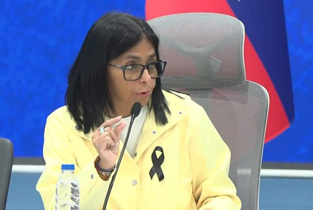 Delcy Rodríguez prometió viviendas para fin de año a los damnificados por terremotos, pero dudan de ello