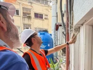 Desalojan edificios en Los Flores de Catia por riesgo de colapso