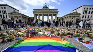 El atentado de un presunto islamista en libertad contra el Orgullo desata una tormenta política en Alemania | elperiodico.com