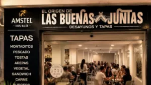 El bar de Granada con una de las ofertas de tapa y caña más baratas: hasta 65 opciones diferentes de tapas