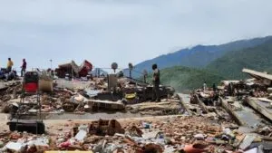 El rescatista panameño que vino a La Guaira a salvar vidas y asegura que a veces “no entiende los designios de Dios”