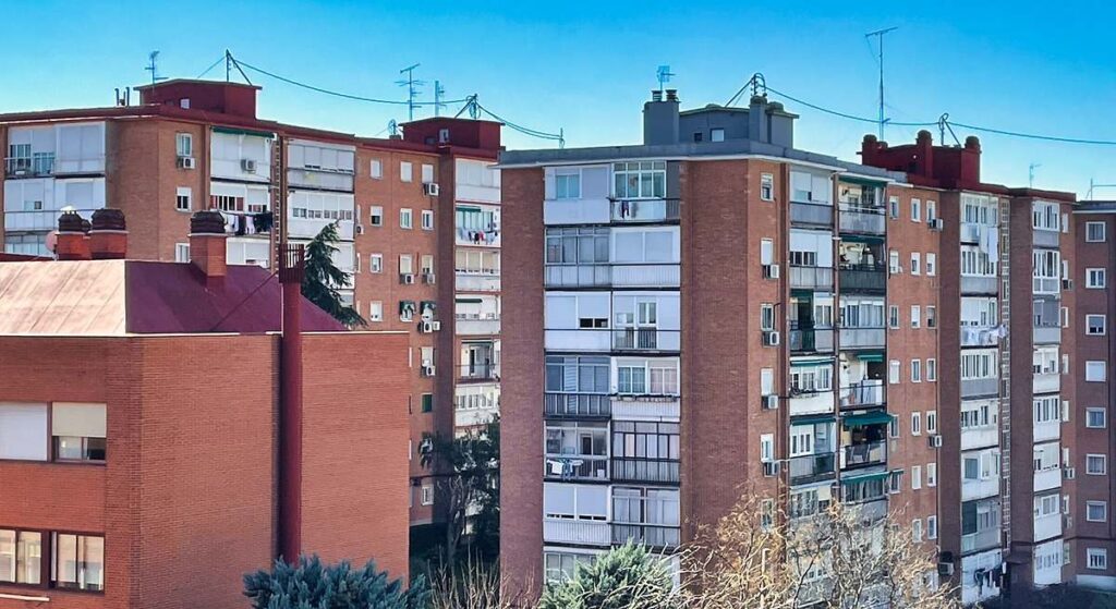 El riesgo más infravalorado de la crisis de vivienda: el problema muta y ya es estructural para la economía