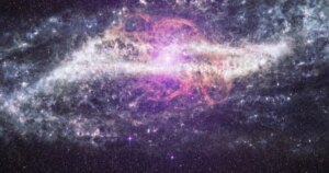 El telescopio James Webb desvela una enigmática estructura en S en el corazón de Centaurus A, producida hace 2000 millones de años