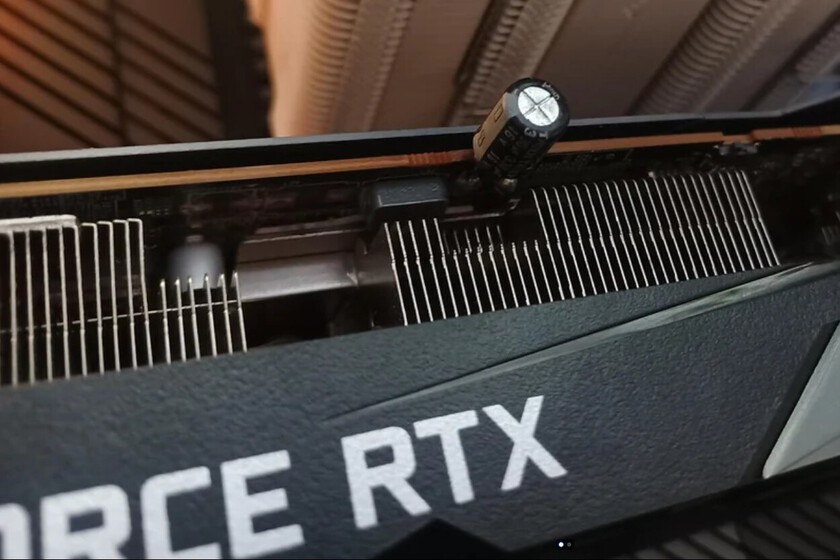 En Serbia arreglan las RTX 3070 rotas con partes de una radio vieja (y terminan funcionado mejor)