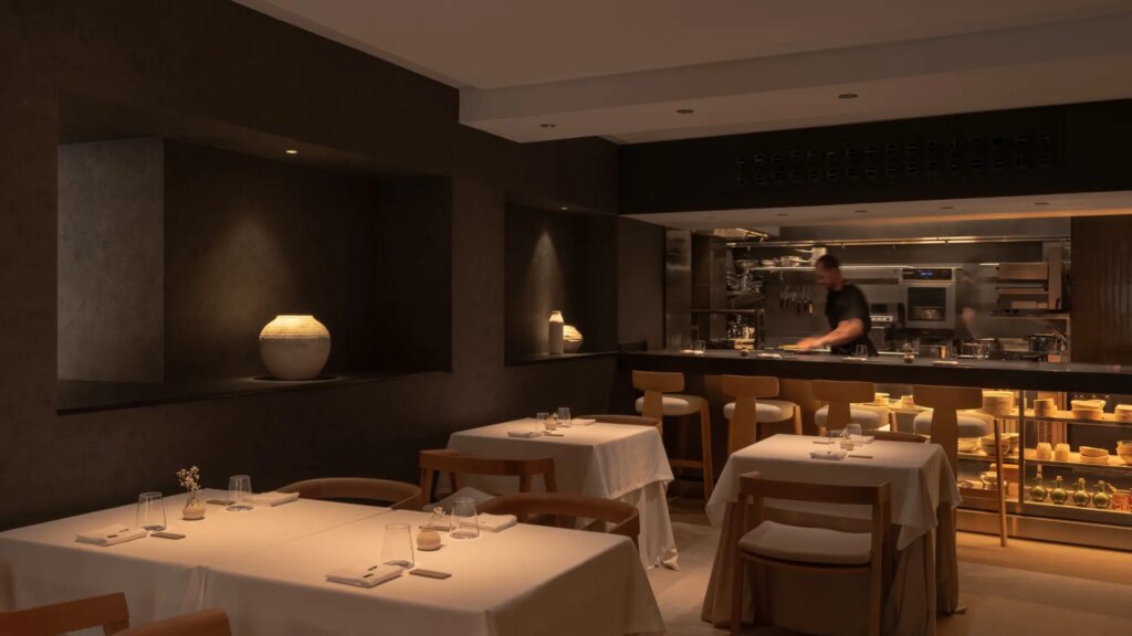 Este restaurante (con una estrella y un sol) tiene un menú degustación para probar por 130 euros la tradición malagueña modernizada
