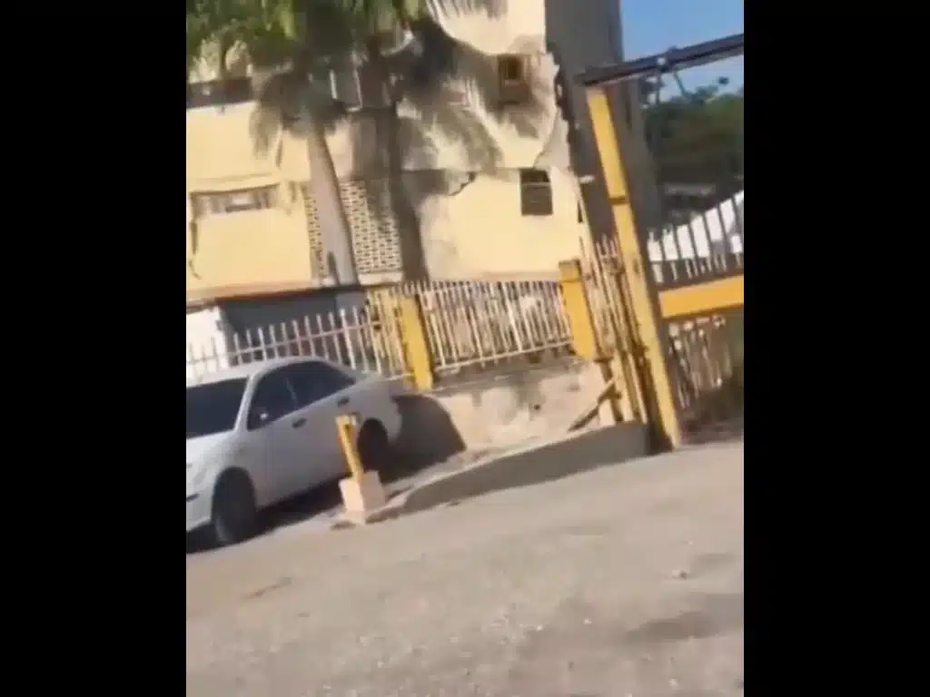 Evacuación oportuna: Reportan el colapso del bloque 9
