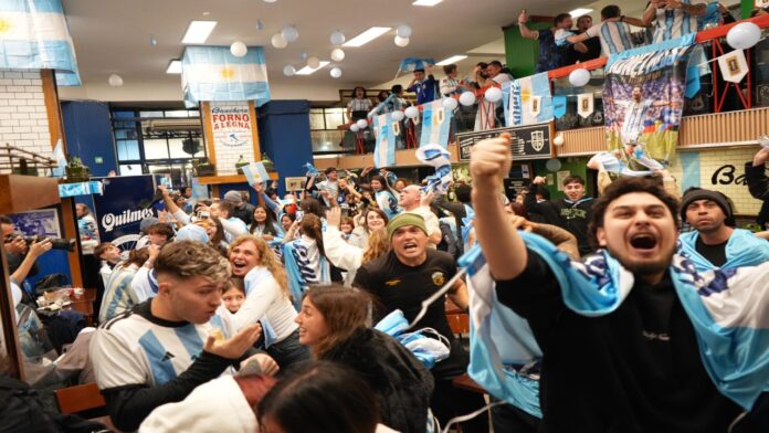 Festejos por la clasificación de Argentina a las semis del Mundial dejó dos fallecidos