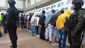 Fiscalía colombiana imputa a funcionarios por ayuda en fuga de miembro de Tren de Aragua – Efecto Cocuyo
