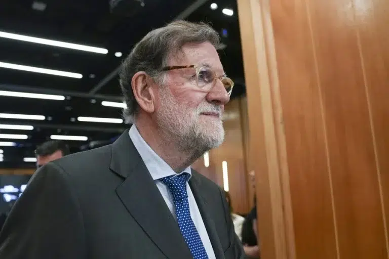 Francia califica de «absolutamente inaceptables» las declaraciones de Rajoy sobre su selección