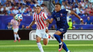 Francia elimina a Paraguay y avanza a cuartos del Mundial