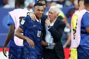 Francia supera a Paraguay con penal de Mbappé y avanza a cuartos del Mundial