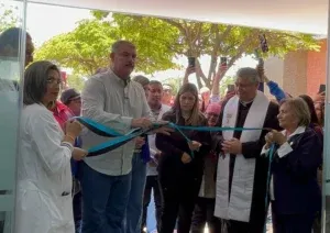 Gobernador Luis Caldera entregó completamente rehabilitado el Instituto Hematológico de Occidente