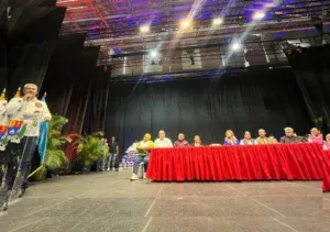 Gobernador Luis Caldera incorporó 2.546 obreros, empleados y docentes a la nómina de la Secretaria de Educación del Zulia