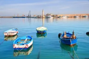 Guía Turística de Molfetta: Historia Marítima y Encanto Medieval en el Corazón de Apulia