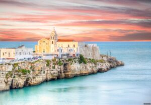Guía Turística de Vieste: Qué Ver, Hacer y Cómo Planificar tu Viaje a la Joya del Gargano