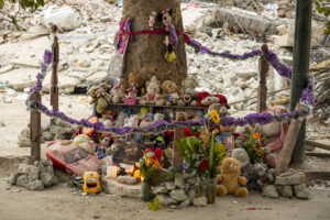 Homenaje a las víctimas un mes después de los terremotos en Venezuela – AlbertoNews