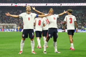 Inglaterra sudó para vencer a la aguerrida México
