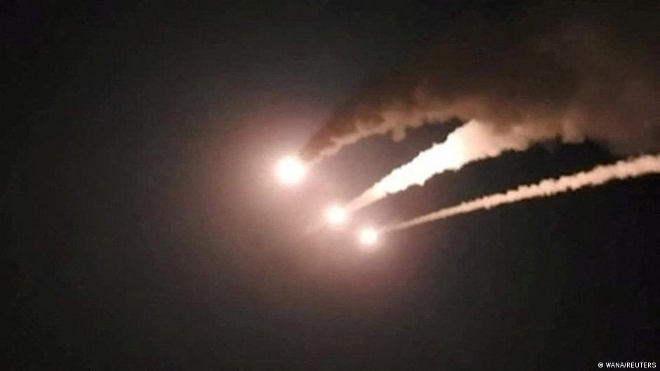 Irán confirma ataques a bases de EE.UU. en Jordania y Kuwait