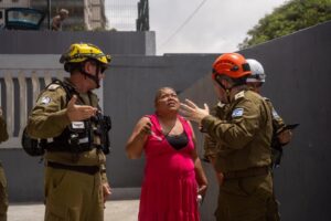 Israel evalúa daños por sismos en La Guaira