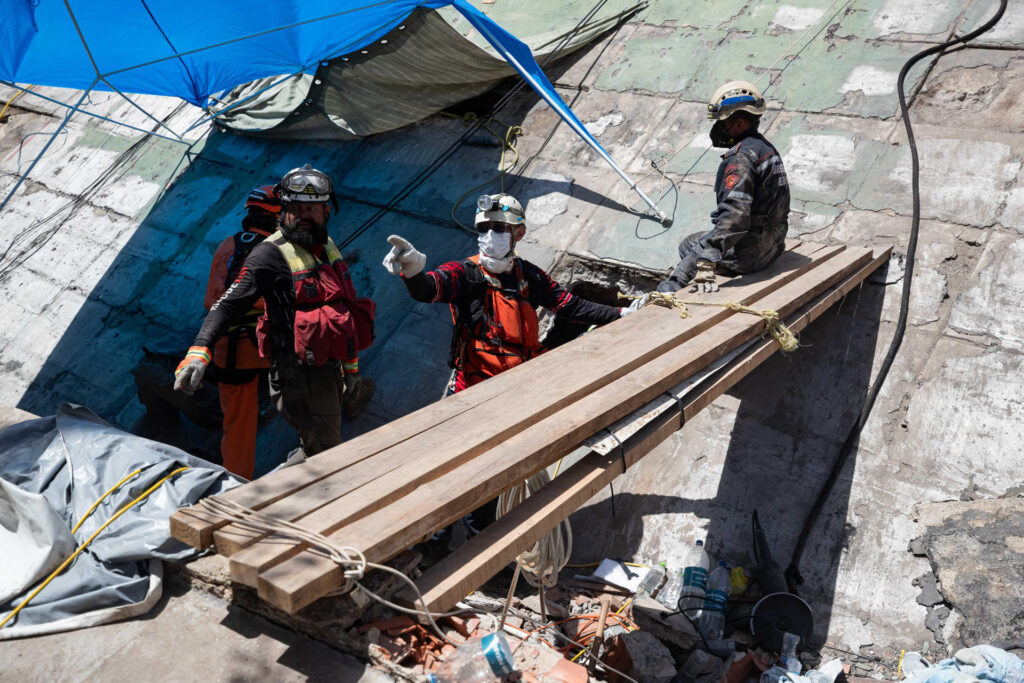 Italia aumentó a 16 sus connacionales muertos en el doble terremoto de Venezuela