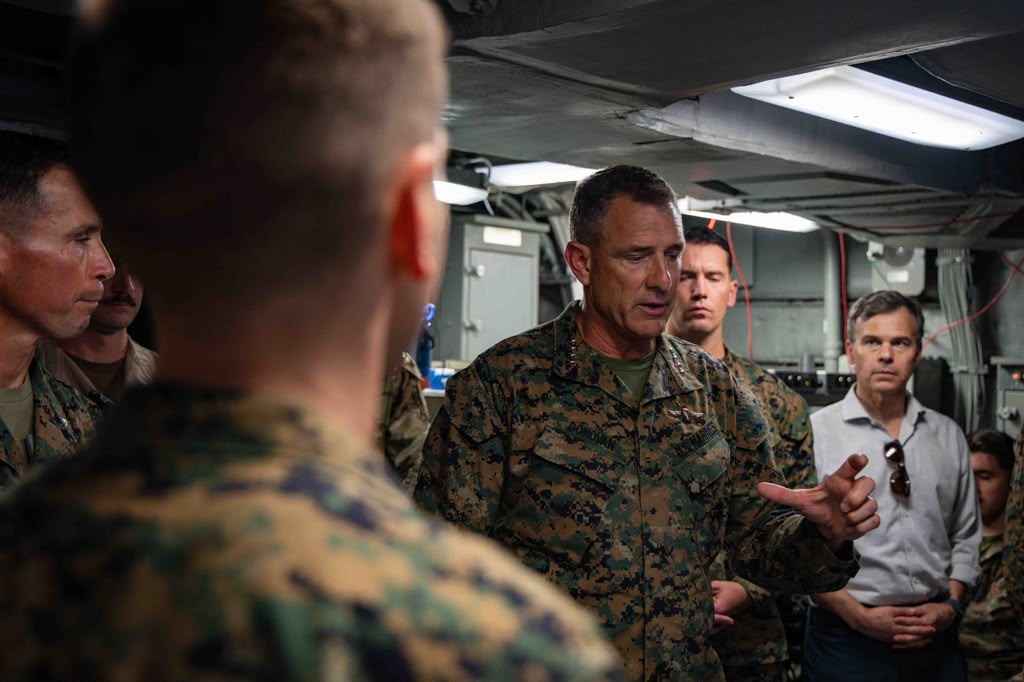 Jefe del Comando Sur de EEUU reveló que tropas militares permanecerán en Venezuela "hasta que el trabajo esté hecho"