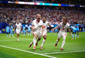 Kane salva a Inglaterra de la debacle | europapress.es