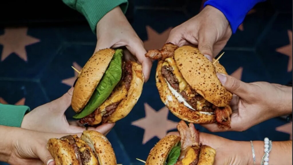 La Gloriosa lleva el sabor de las hamburguesas santandereanas al corazón de Chapinero