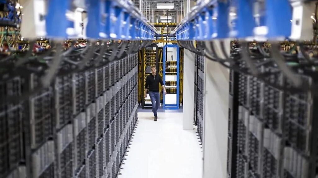 Los centros de datos para la IA están arruinando los objetivos de descarbonización de los gigantes tecnológicos