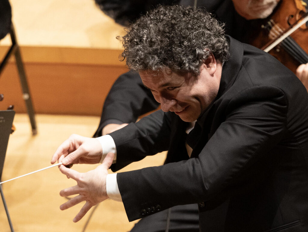 La apuesta de Gustavo Dudamel para reconstruir Venezuela va más allá de la música