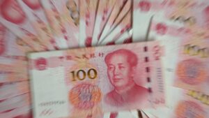 La economía china crece a su ritmo más bajo en casi cuatro años y complica el objetivo anual | elperiodico.com