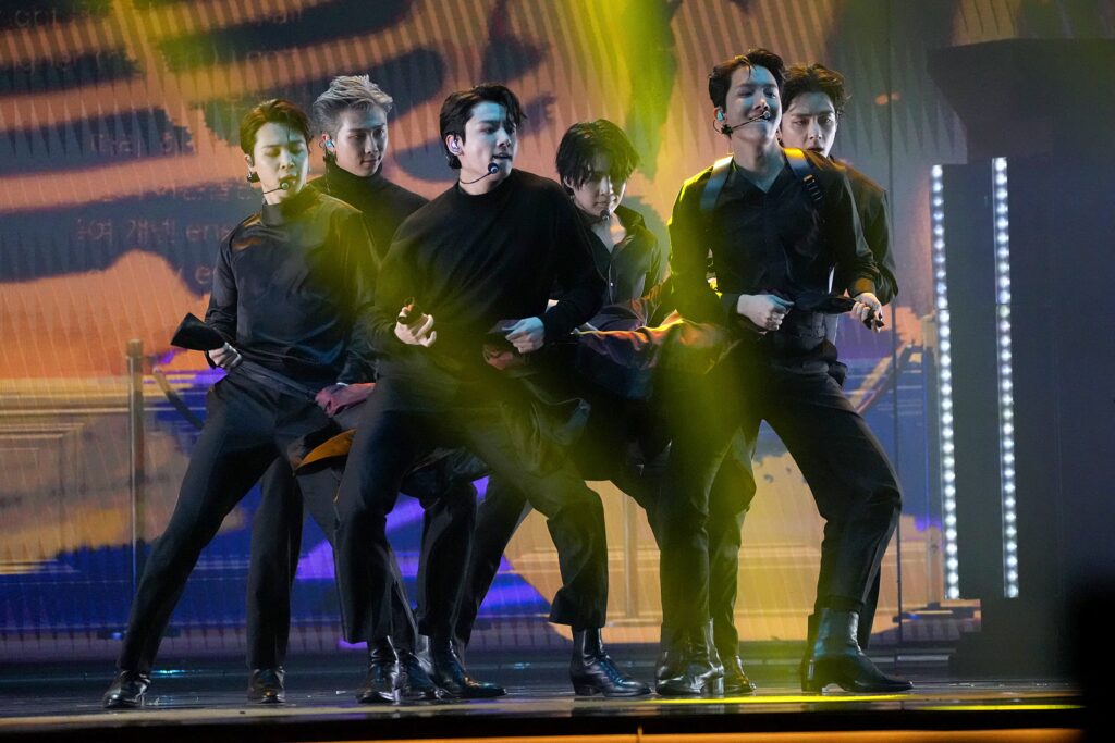 La incertidumbre por los conciertos de BTS en Chile abre una crisis al Gobierno de Kast