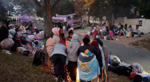 La ola de violencia xenófoba que vive Sudáfrica obliga a evacuar del país a 151 kenianos