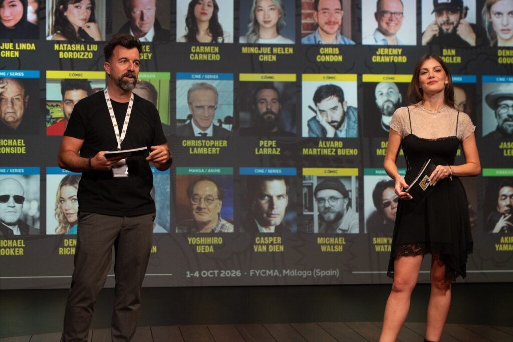 Fernando Piquer, director general de San Diego Comic-Con Málaga 2026, y la actriz de doblaje Cristinini, tras presentar 25 nuevos invitados especiales para el evento.