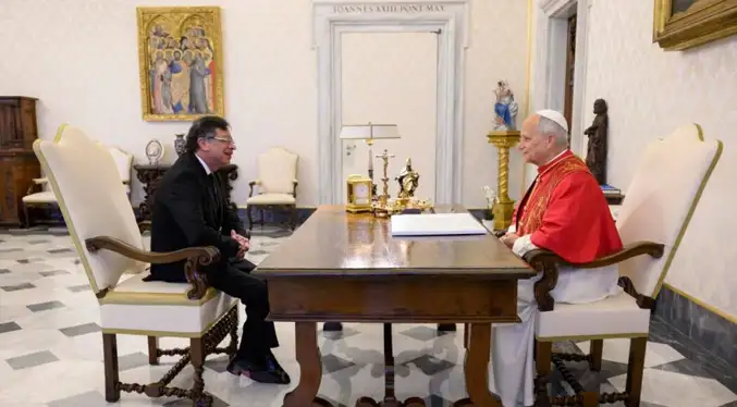 León XIV anima a Petro a «trabajar por la paz» también cuando expire su presidencia