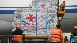 Llega a Venezuela primer lote de ayuda humanitaria china tras los terremotos