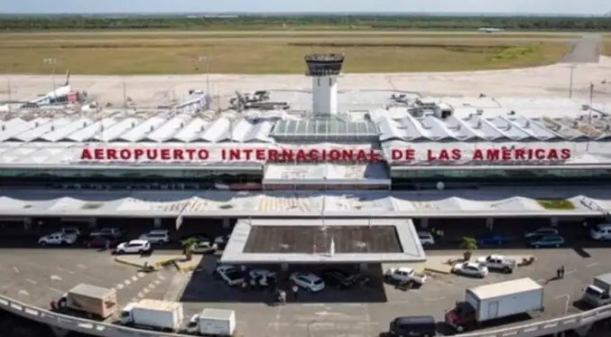 Llegan a Dominicana 65 personas que residían en Venezuela