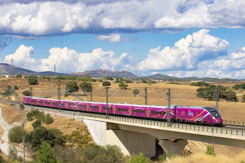 Los trenes Avril de Talgo han sido una pesadilla para Renfe. Una que le va a costar otros 132 millones de euros