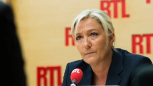 Marine Le Pen podrá ser candidata a presidenta de Francia, pero deberá usar una tobillera electrónica
