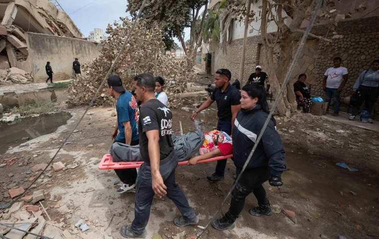 Más de 120 docentes fallecen tras devastadores terremotos