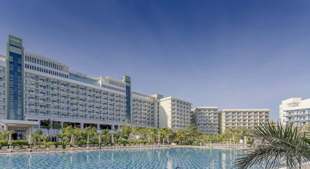 Meliá, Marriott y Barceló, los grupos hoteleros favoritos de las IA