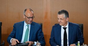 Merz remodela su Gobierno para acallar las críticas internas a su reforma de las pensiones
