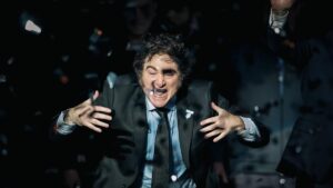 Milei aprovecha la «campaña anti-Argentina» propagada durante el Mundial para reforzar su imagen en caída | elperiodico.com
