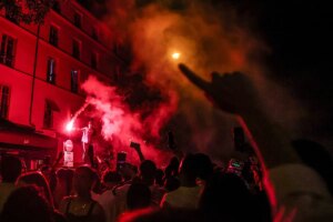 Muere una adolescente en las celebraciones de la victoria de Francia contra Marruecos | elmundo.es