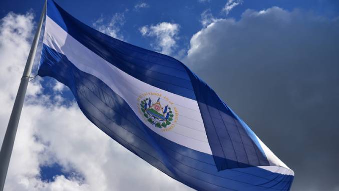 No falleció en Venezuela: Gobierno de El Salvador aclara deceso del rescatista César Juárez