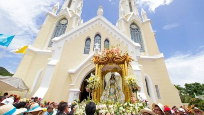 Obispo de Margarita pide fiestas de la Virgen del Valle austeras por luto nacional