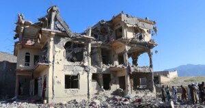 Pakistán bombardea Afganistán y rompe la tregua de octubre